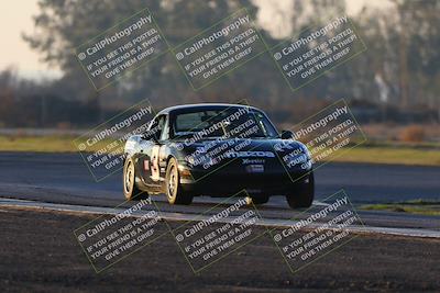 media/Jan-13-2024-CalClub SCCA (Sat) [[179f4822a7]]/Group 7/Sunset (Race)/